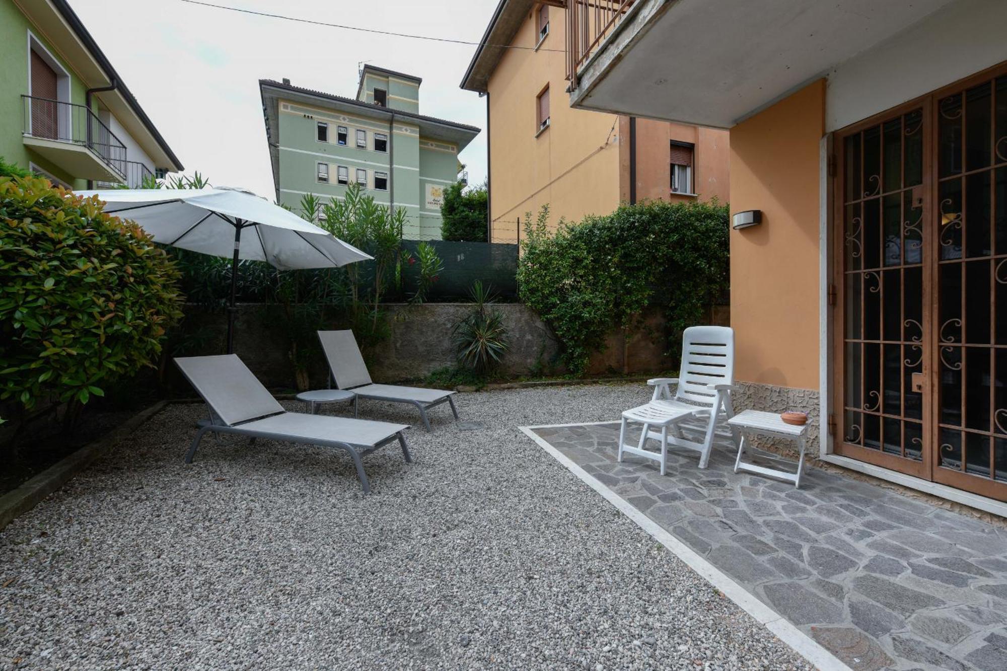 Garden Apartment Bardolino Exterior photo